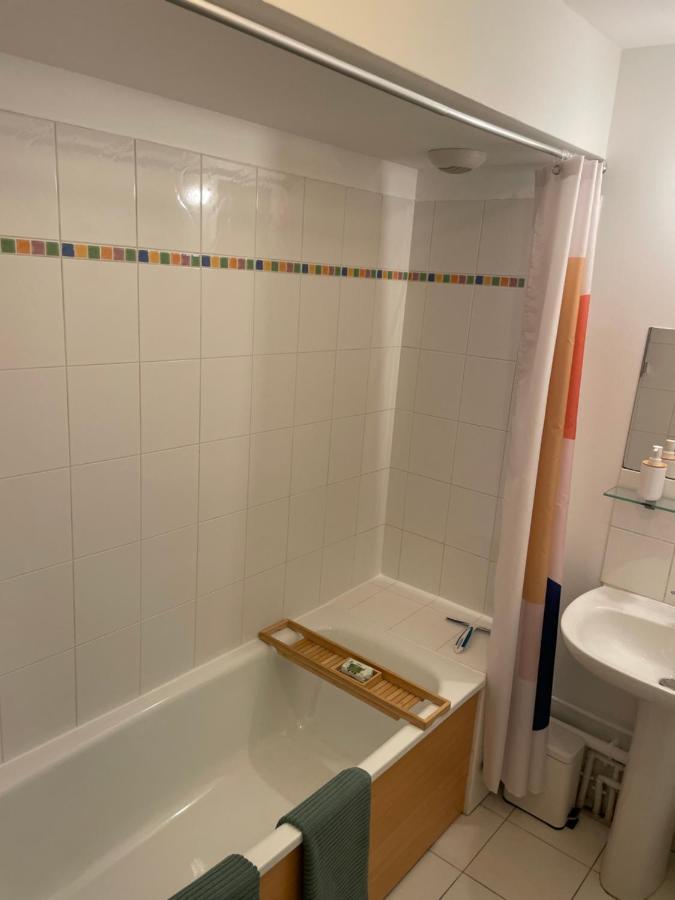 Maison Agreable Et Spacieuse Aux Portes De Paris Et Du Metro Сент-Уен Екстериор снимка